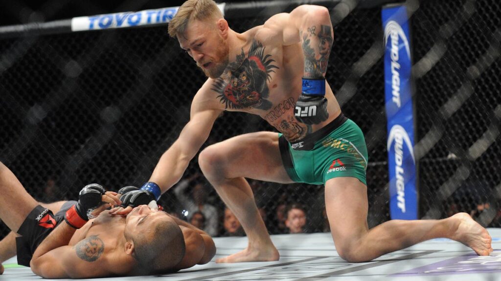 Conor McGregor palaa UFC-kehään ja puolustaa höyhensarjan mainettaan - MMA-uutinen