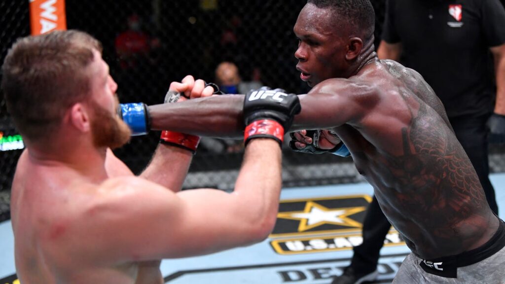 Israel Adesanya ennustaa Navajo Stirlingin ja Jan Blachowiczin kohtaamisesta jalka... - MMA-uutinen