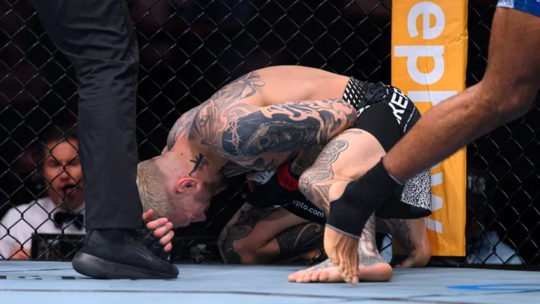 Salahdine Parnasse loisti UFC Fight Night 287 -ilta Pariisissa - MMA-uutinen
