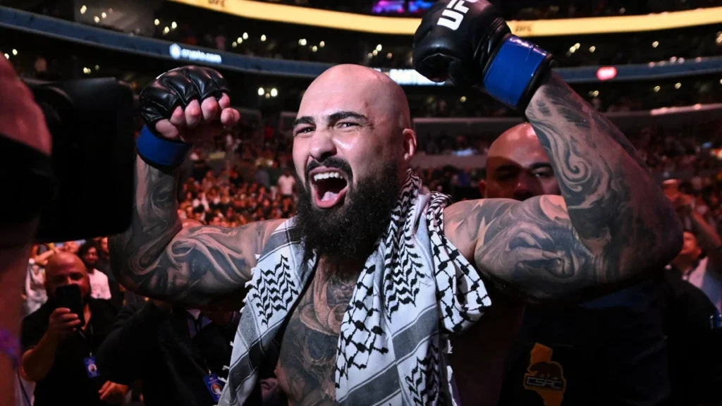 Sean Sharaf yllätti UFC 331 -tapahtumassa ja nappasi "Chaos"-bonuksen - MMA-uutinen